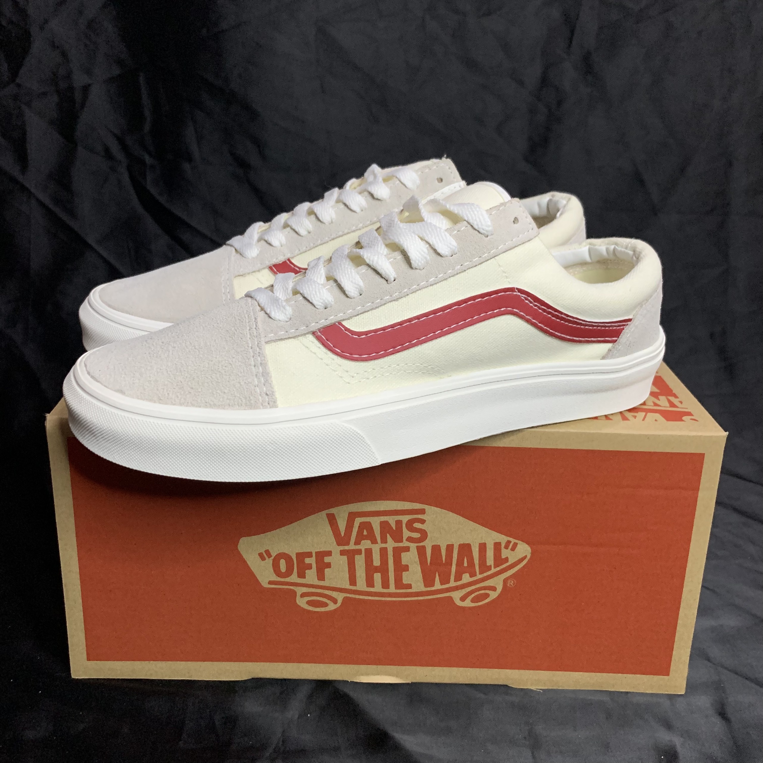 Giày Vans Vault style 36 trắng sọc đỏ cao cấp full box