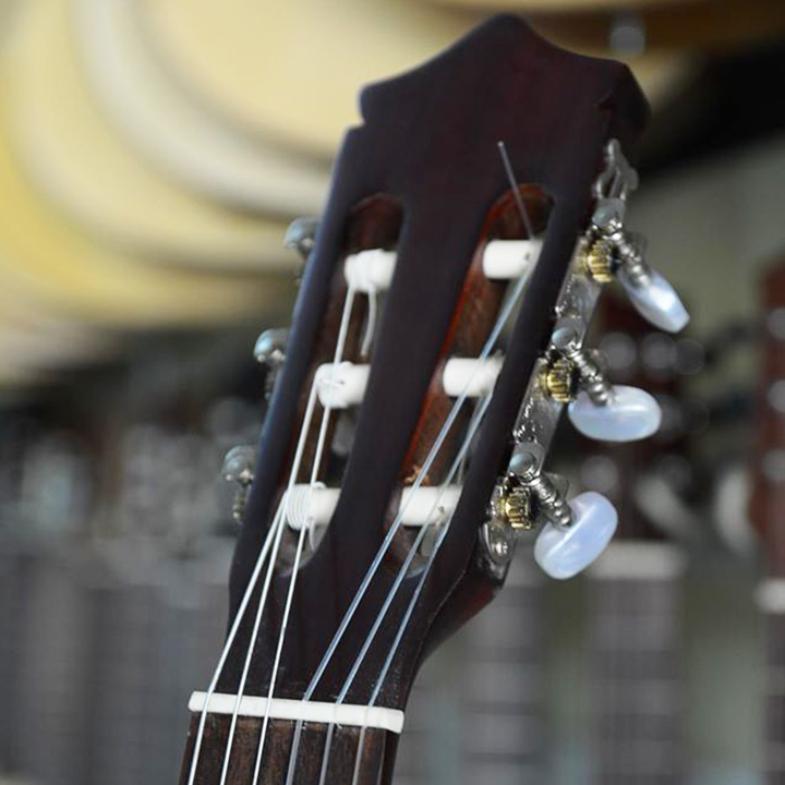 ĐÀN GUITAR CLASSIC | MODEL: CHD-15 | HÃNG GUITAR TRẦN NỔI TIẾNG