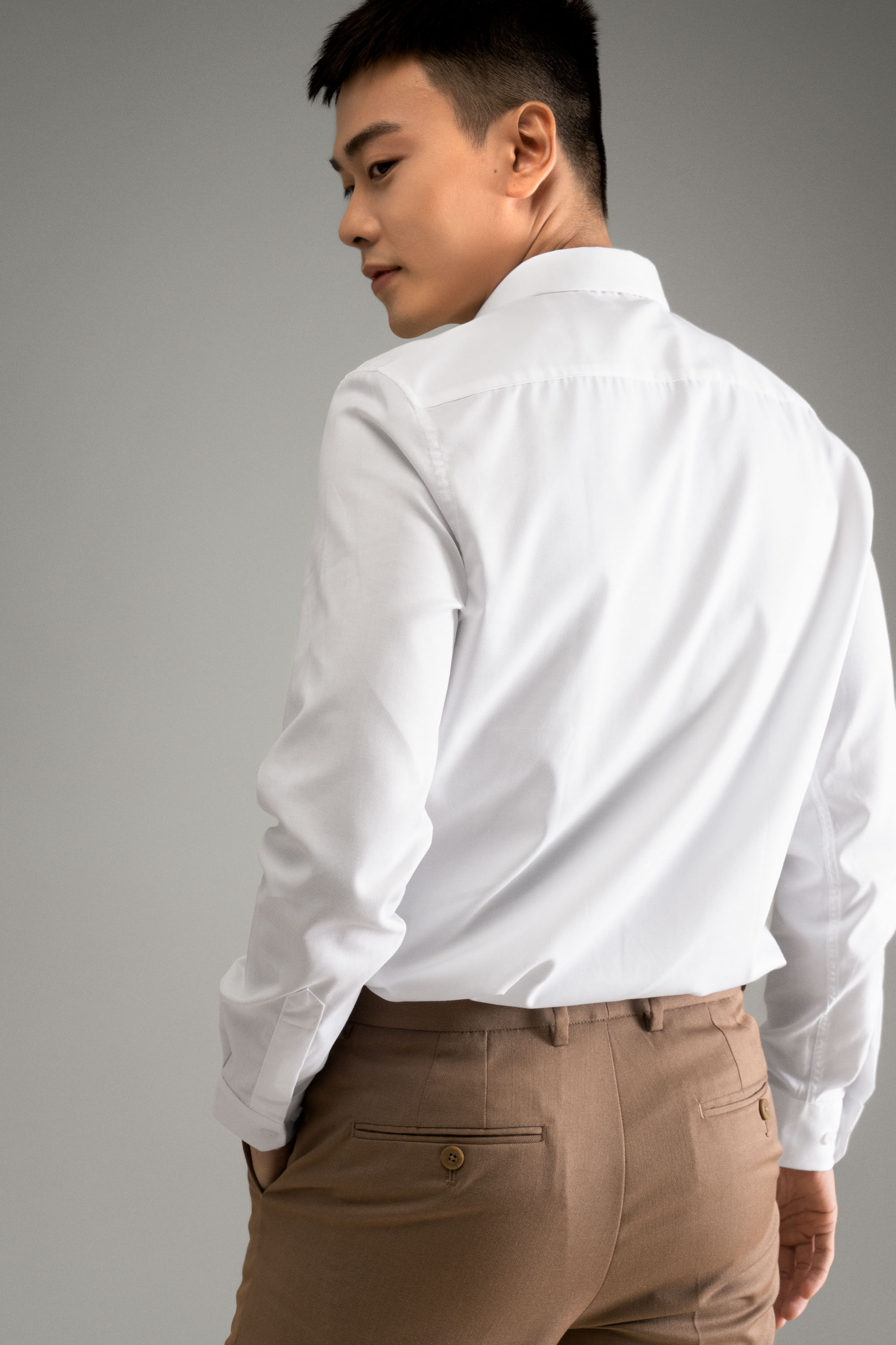 Áo sơ mi tay dài. Fitted - Routine 10F21SHL003CR2