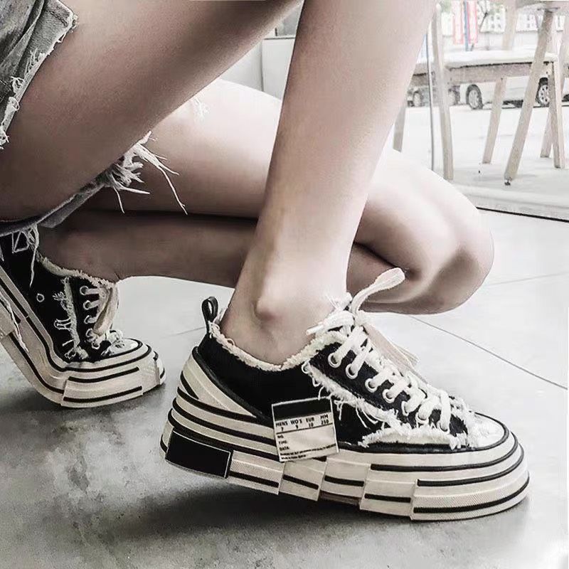 giày thể thao nữ thời trang cá tính