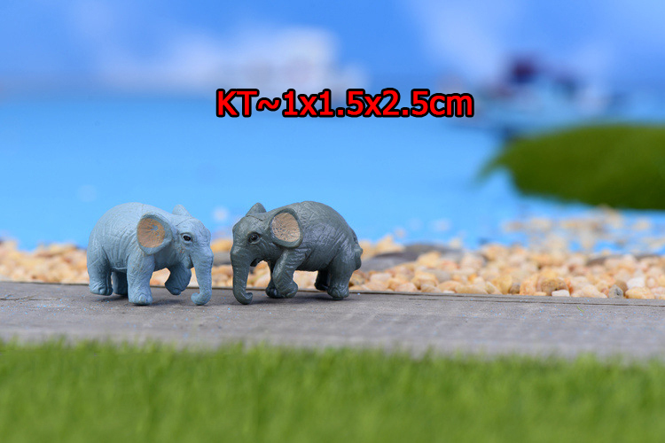 2 Tượng mô hình chú voi con