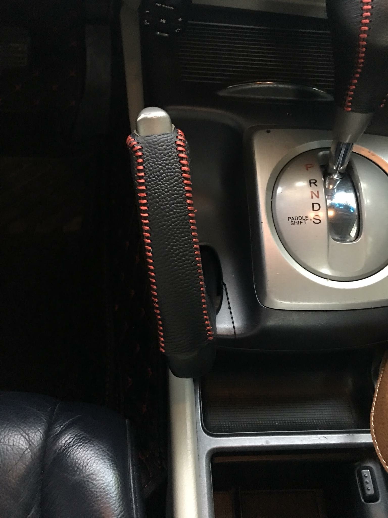 Bọc cần số Honda Civic MT 2006 - 2010