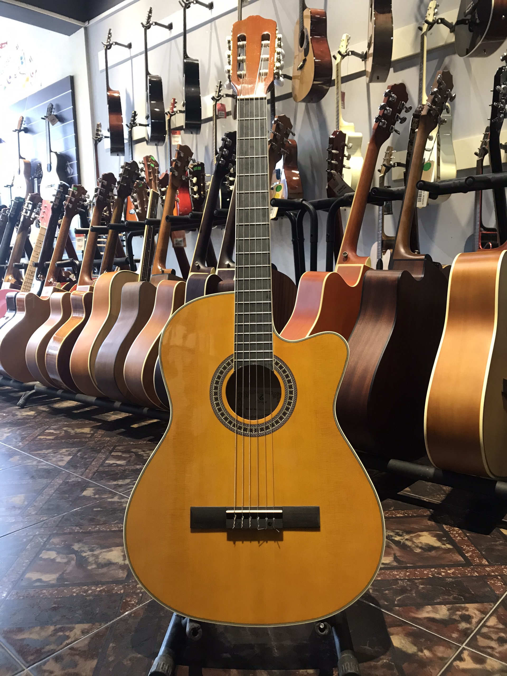 Đàn Guitar Classic Khuyết Grape EC-320 chính hãng