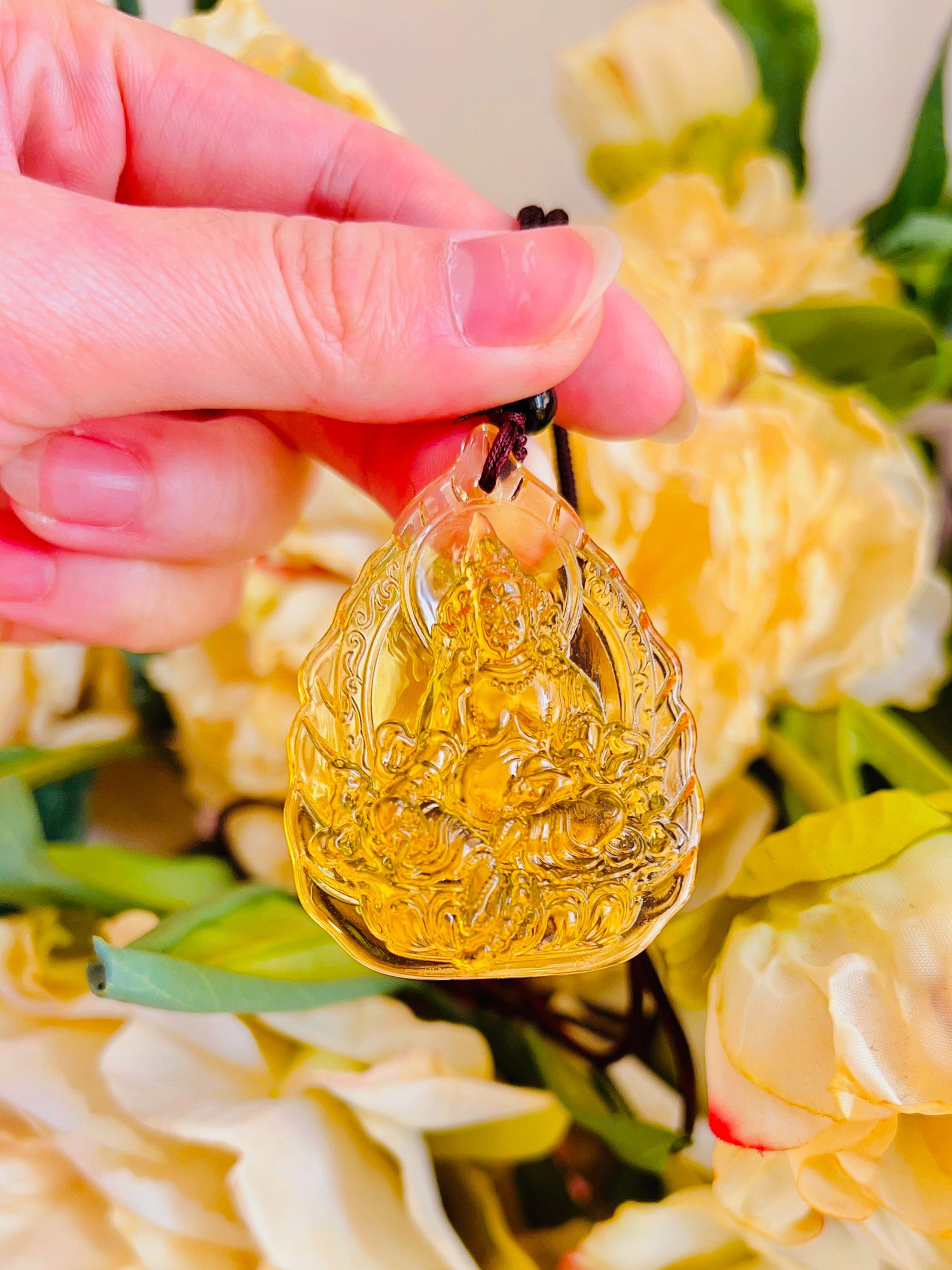 Mặt Dây Hoàng Thần Tài Resin Đá Vàng
