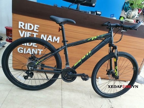 giant atx 750