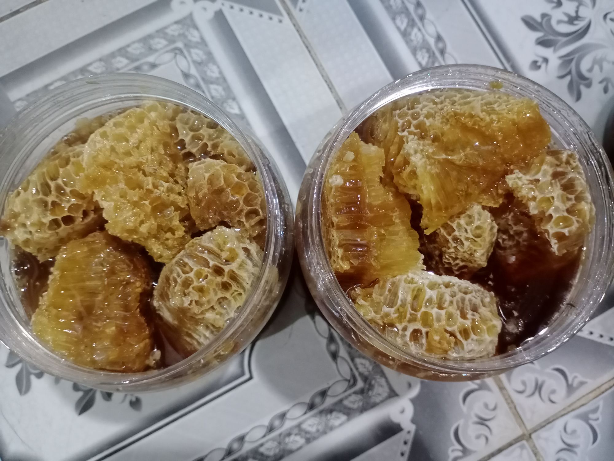 Mật ong nguyên sáp
