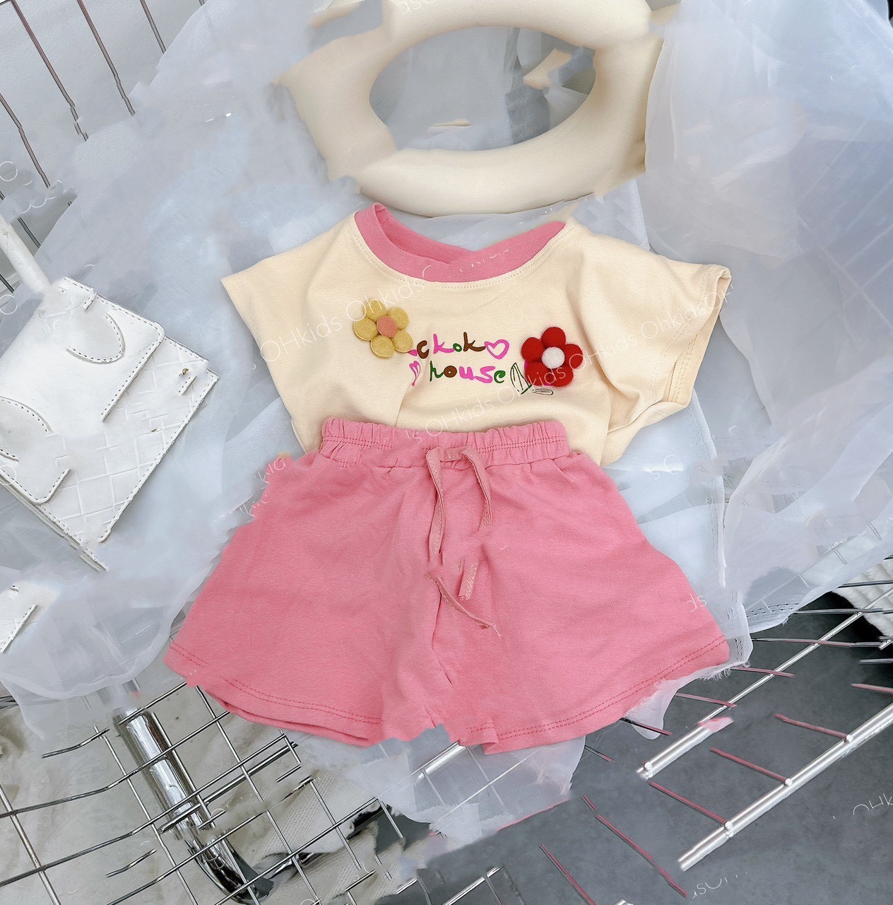 Sét bộ thun đùi bé gái đính hoa siêu xinh