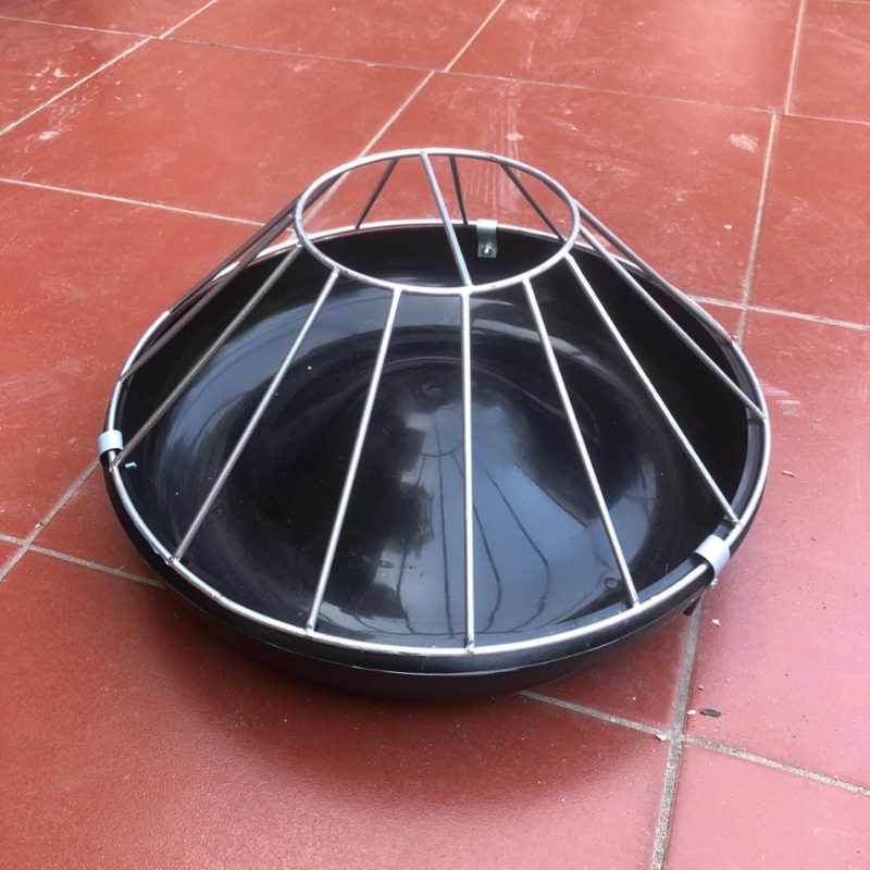 Máng ăn chống bới cho gia cầm