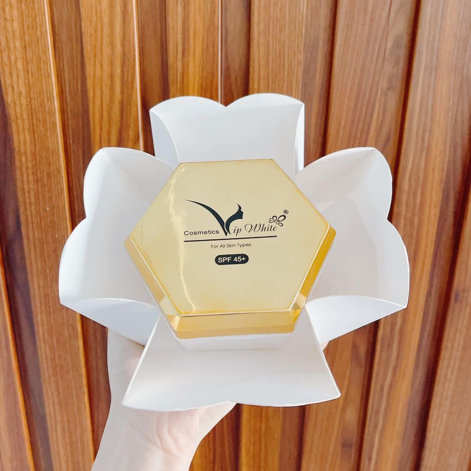 Kem body ngậm trắng White Plus Vip White 250gr - Mẫu mới 2021 Chính hãng - Kem Body Vip White Hoàng gia