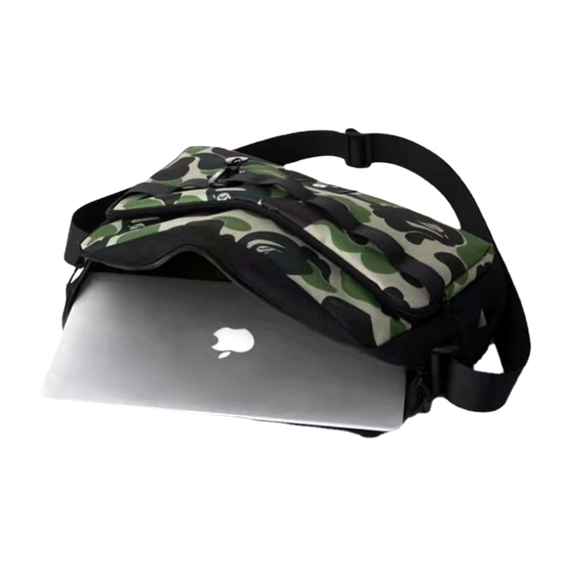 Túi đeo đựng ipad laptop Bape camo 2021