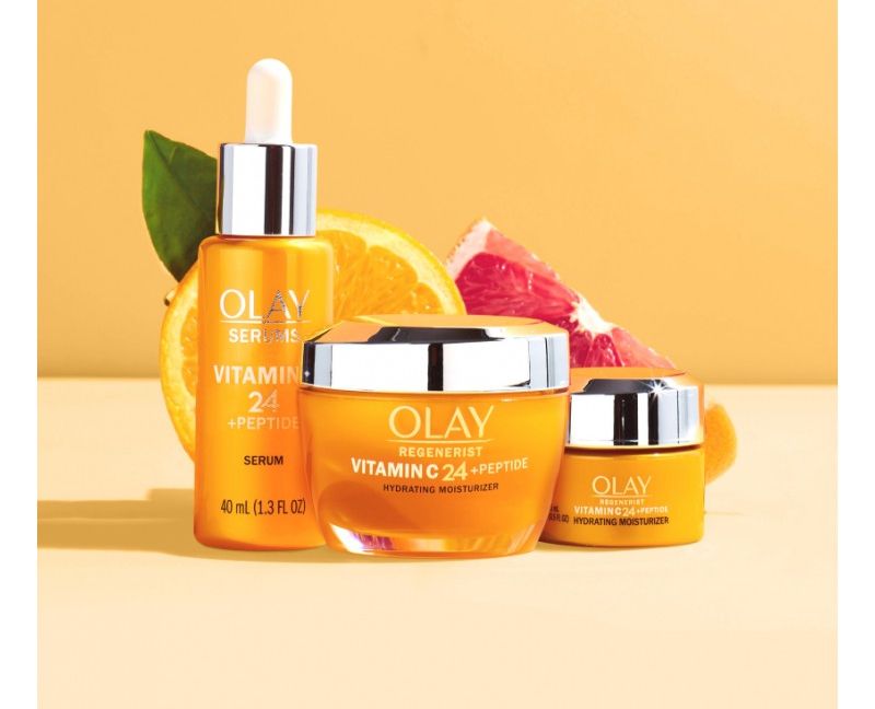 Serum dưỡng da Olay vitamin C peptide 24 hydrating moisturizer giúp da sáng mịn, chống lão hoá