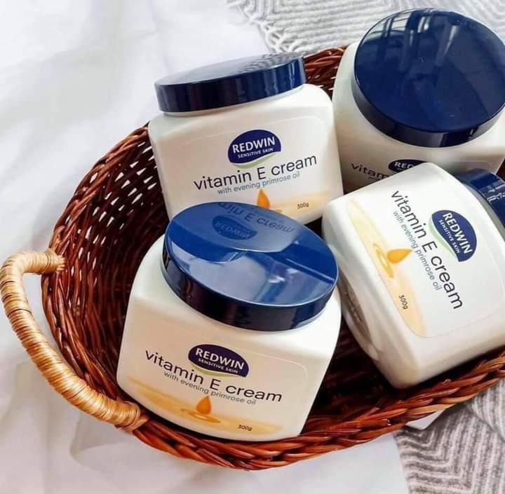 Kem dưỡng đa vitamin E Redwin Úc 300g