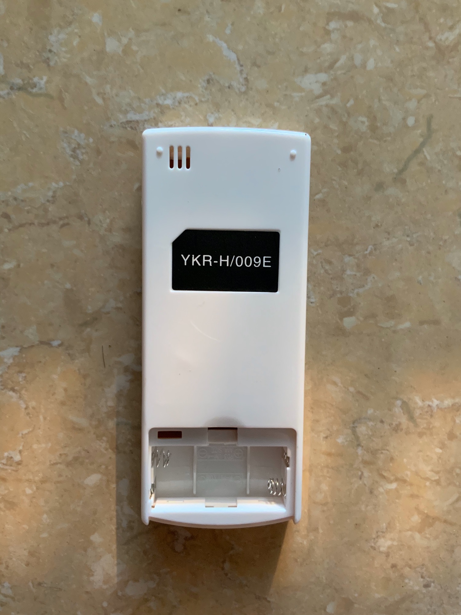 Điều khiển điều hoà Retech YKR-H/009E