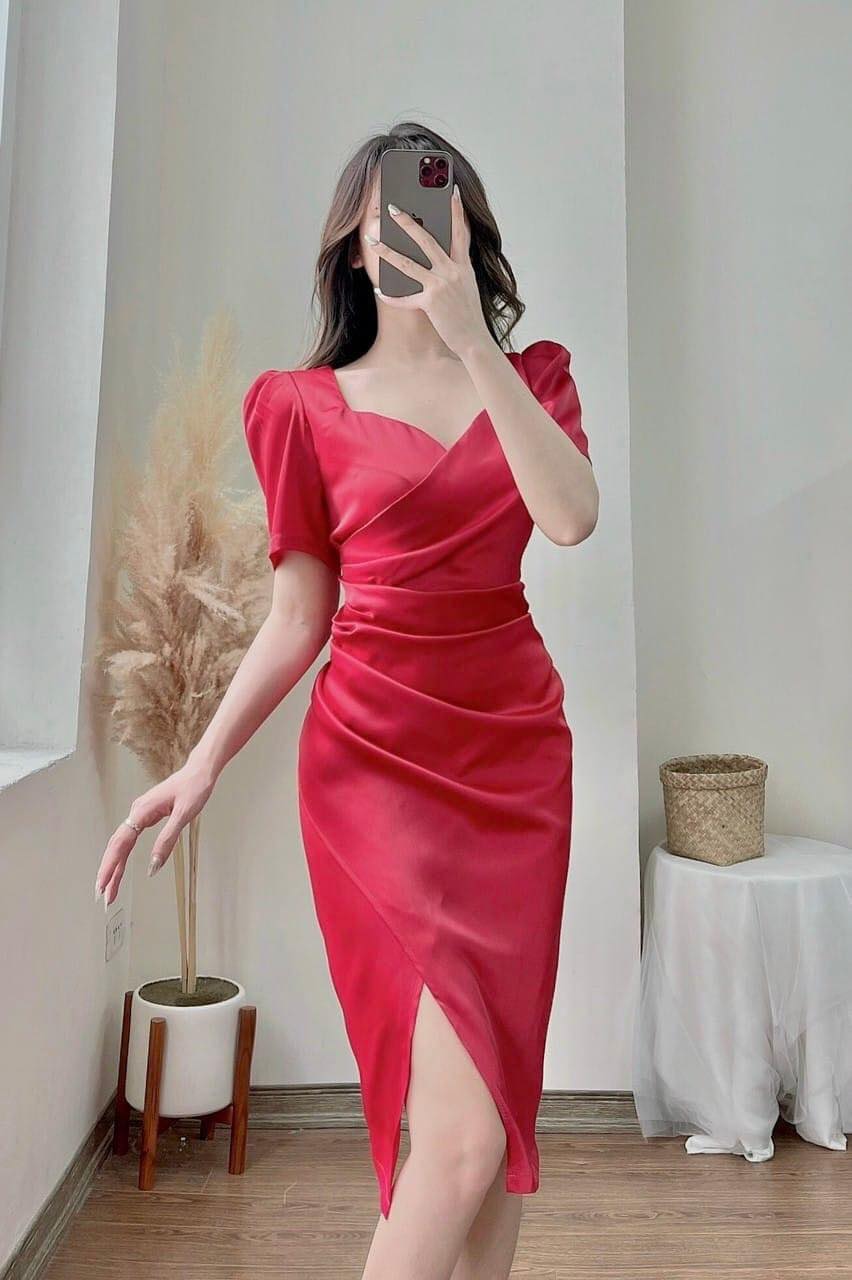 Đầm ôm body cổ vuông nhúng eo sang chảnh