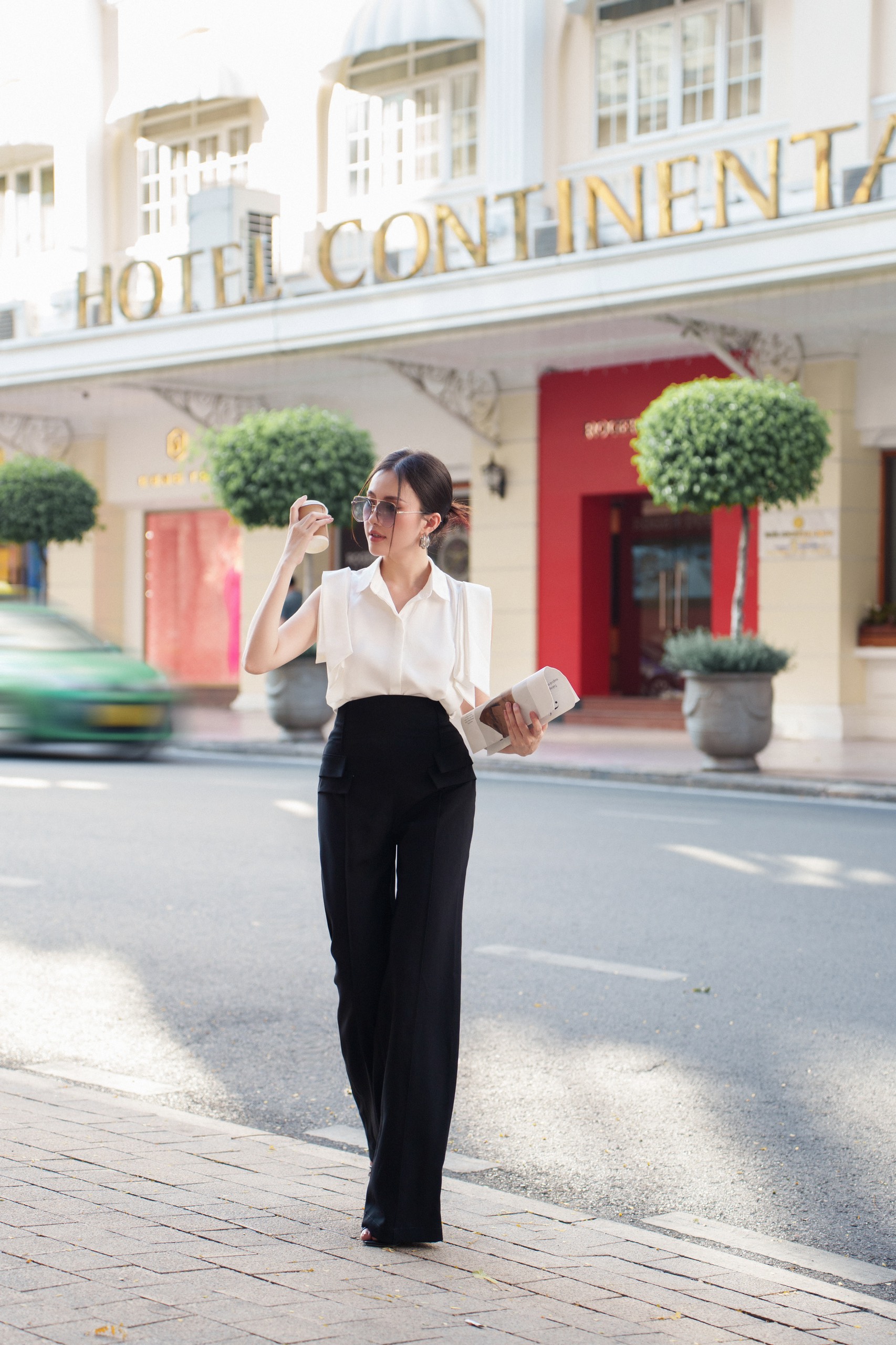 VELLE DESIGN Quần Anda chất cotton lụa hàn dày dặn không nhăn.