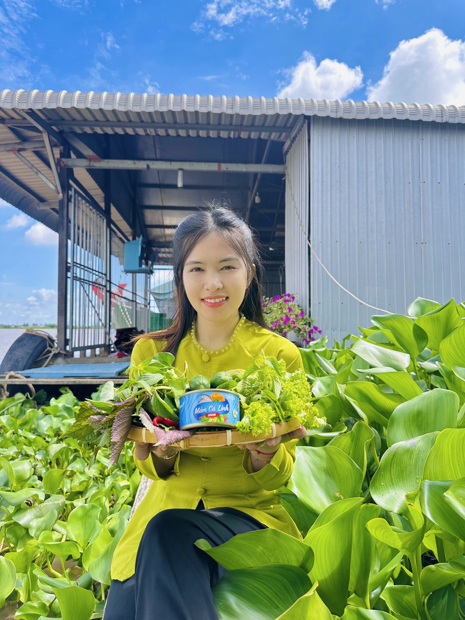 Mắm cá linh chưng lon 200gram Antesco