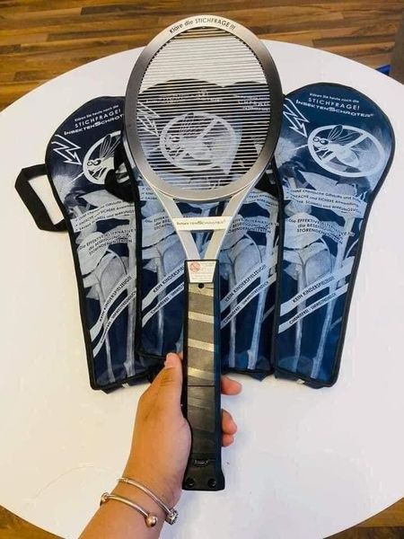 Vợt muỗi Schroter 7903