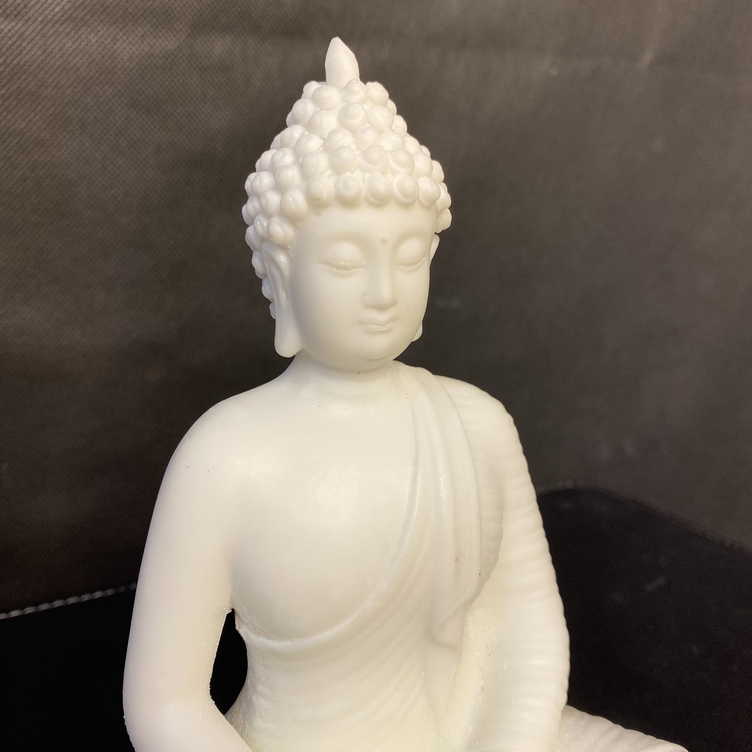 Tượng Phật Thích Ca cao 15cm - Tuệ Nga