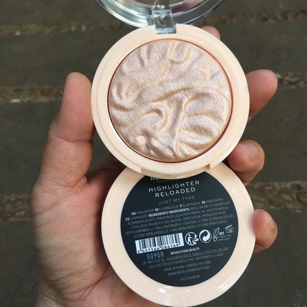 Phấn Highlight Bắt Sáng Makeup Revolution