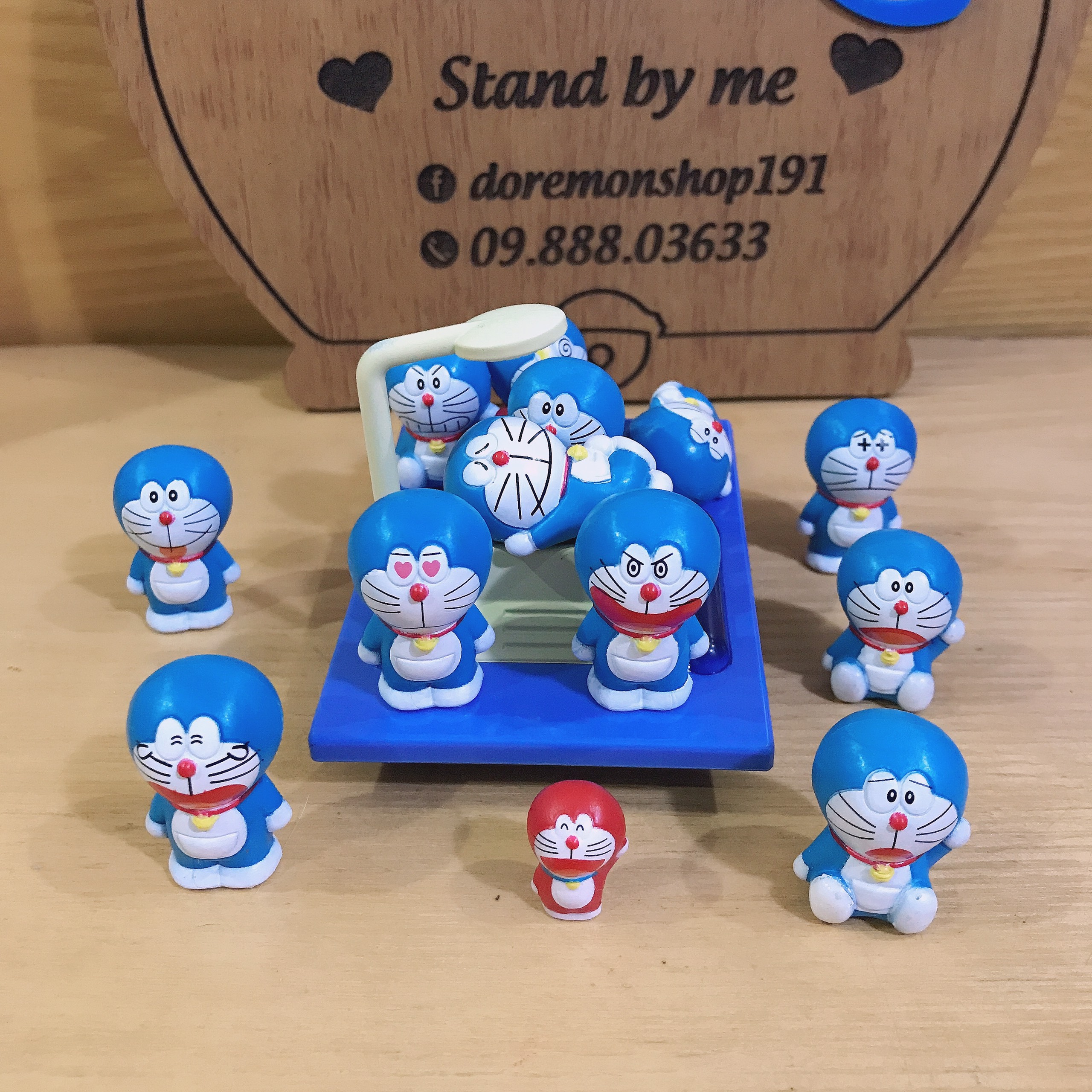 Mô Hình Cỗ Máy Thời Gian Doremon Doraemon