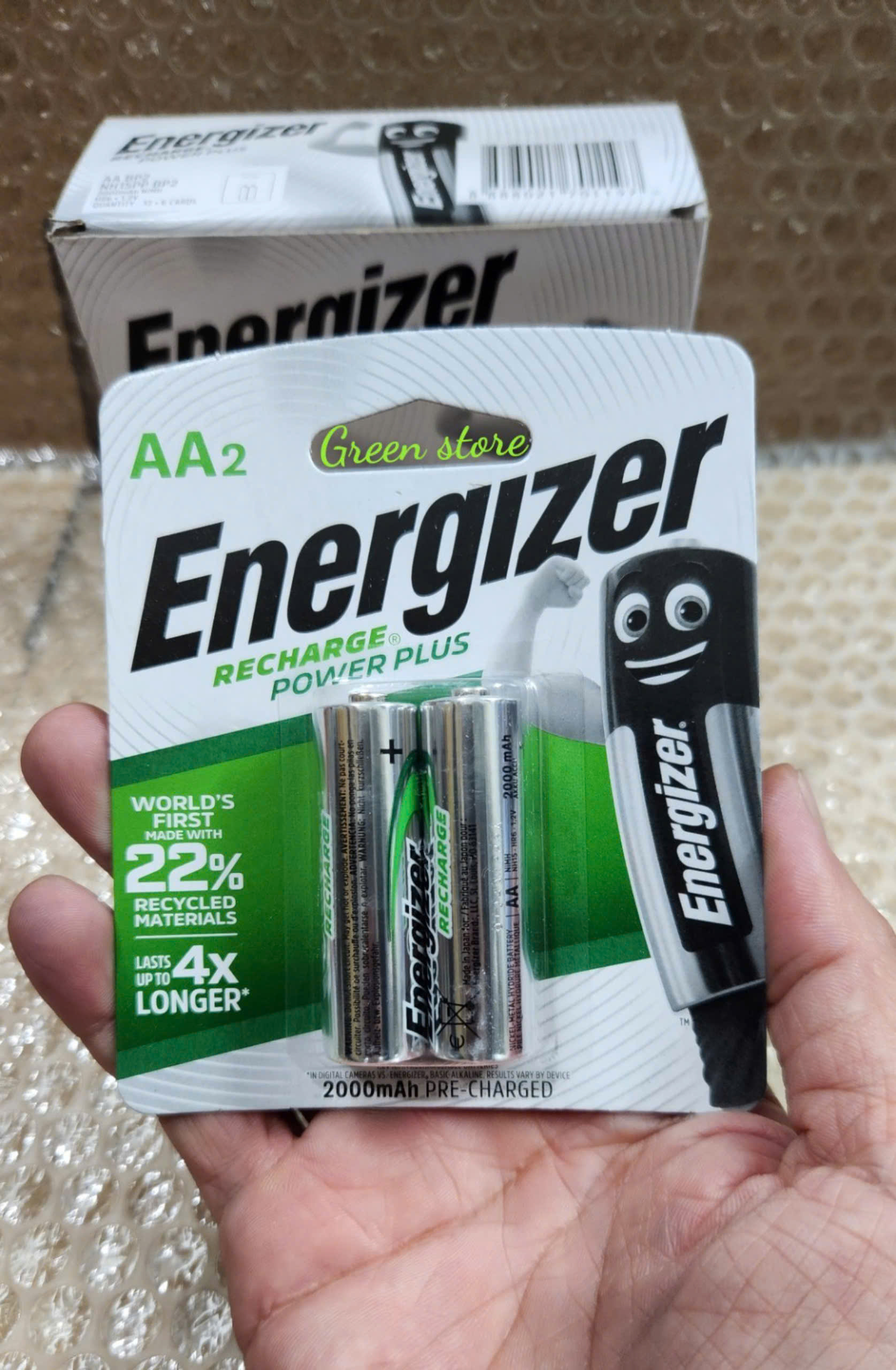 Vỉ 2 pin sạc AA 2000mAh 1.2V Energizer Recharge - Made in Japan