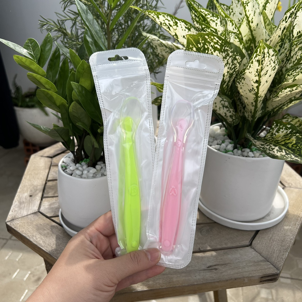 Thìa silicon, muỗng silicon ăn dặm mềm mại cho bé