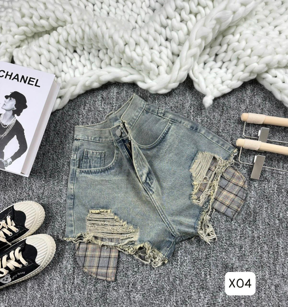 Quần đùi jeans rách lưng cao lộ túi siêu hót cw