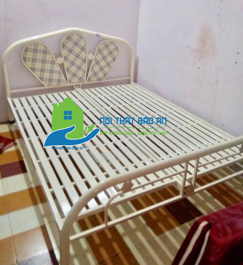 [HCM] Giường sắt 1m6 x 2m bảo hành 1 năm mẫu đẹp