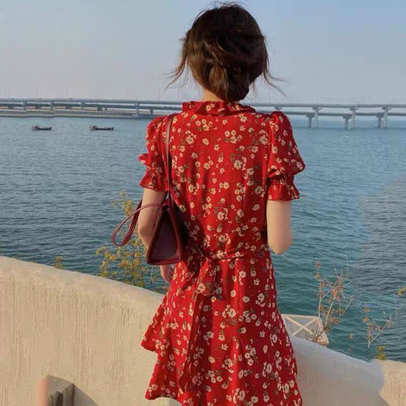 Đầm Đỏ Hoa Vàng Cổ V N037
