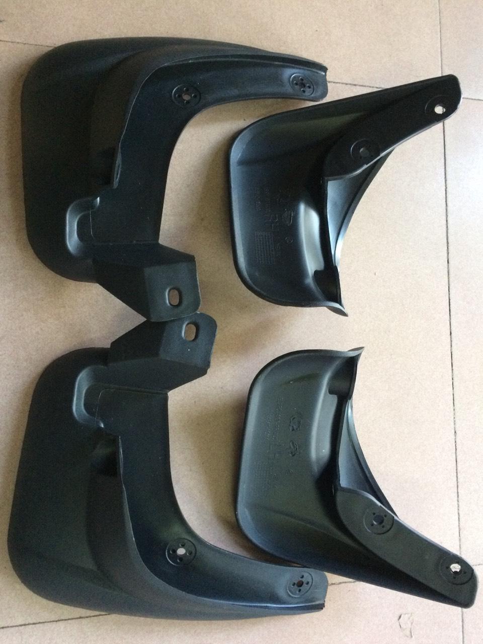 Chắn bùn bánh Getz ( Giá 1 Bộ ) OEM