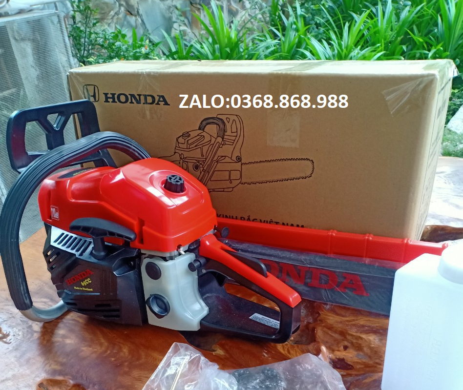 Máy cưa xích chạy xăng HONDA CX68