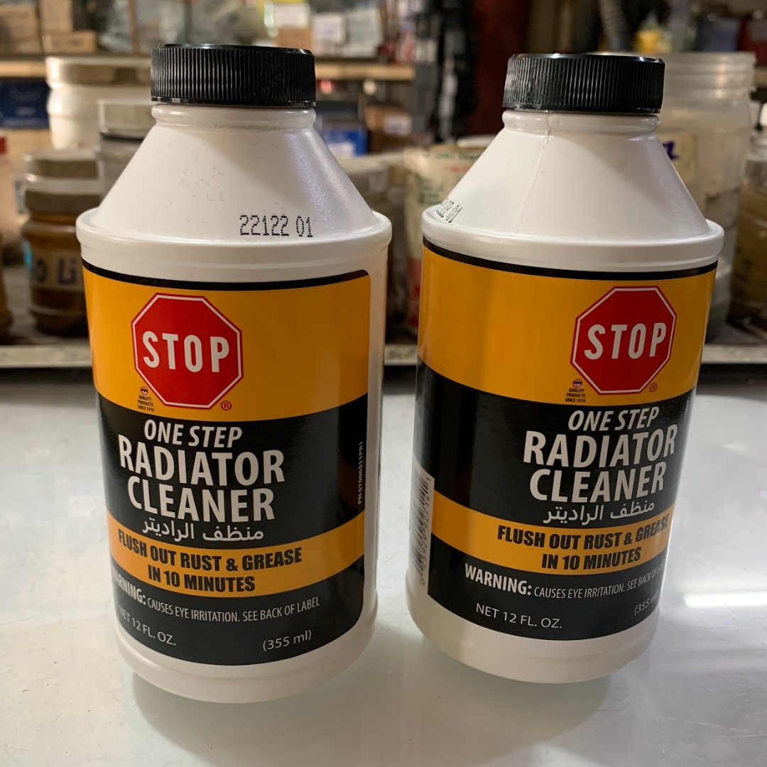 Chai dung dịch súc két nước , tẩy cặn gỉ trong két nước stop radiator cleaner 355ml.