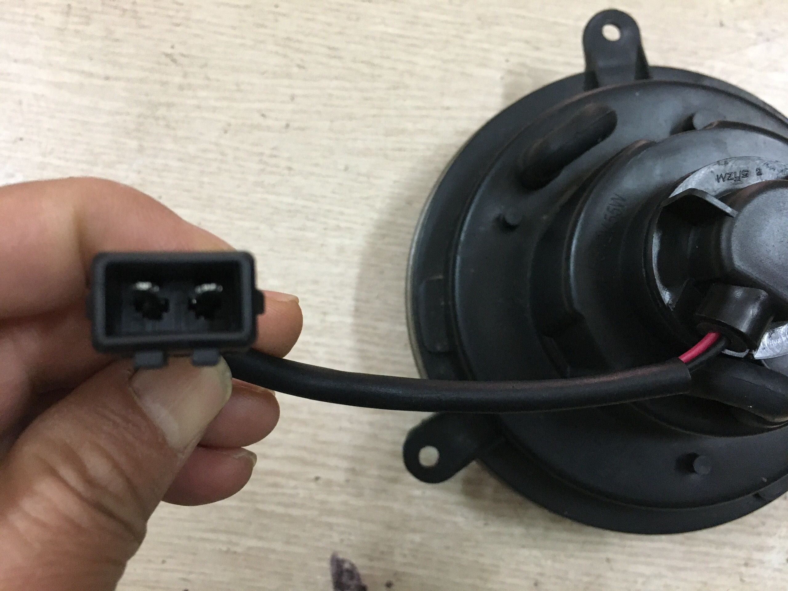 Đèn gầm cản trước  Kenbo KB990&KB650