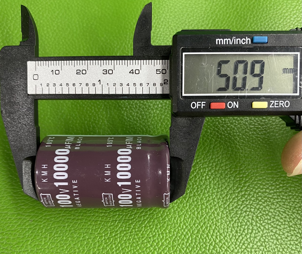 Tụ lộc nguồn tụ hóa 1000uF 250V