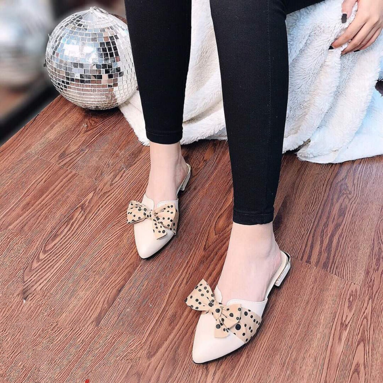 [Hoàn Tiền 15%]Dép sục nữ thắt nơ gót cao 3p mũi nhọn MC 002 chất da lỳ bóng mềm không đau chân - Hàng hót nhất năm kèm ảnh thật