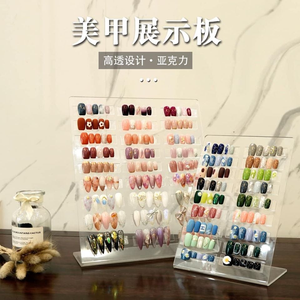 Khung mica dựng trưng bày móng tiện lợi