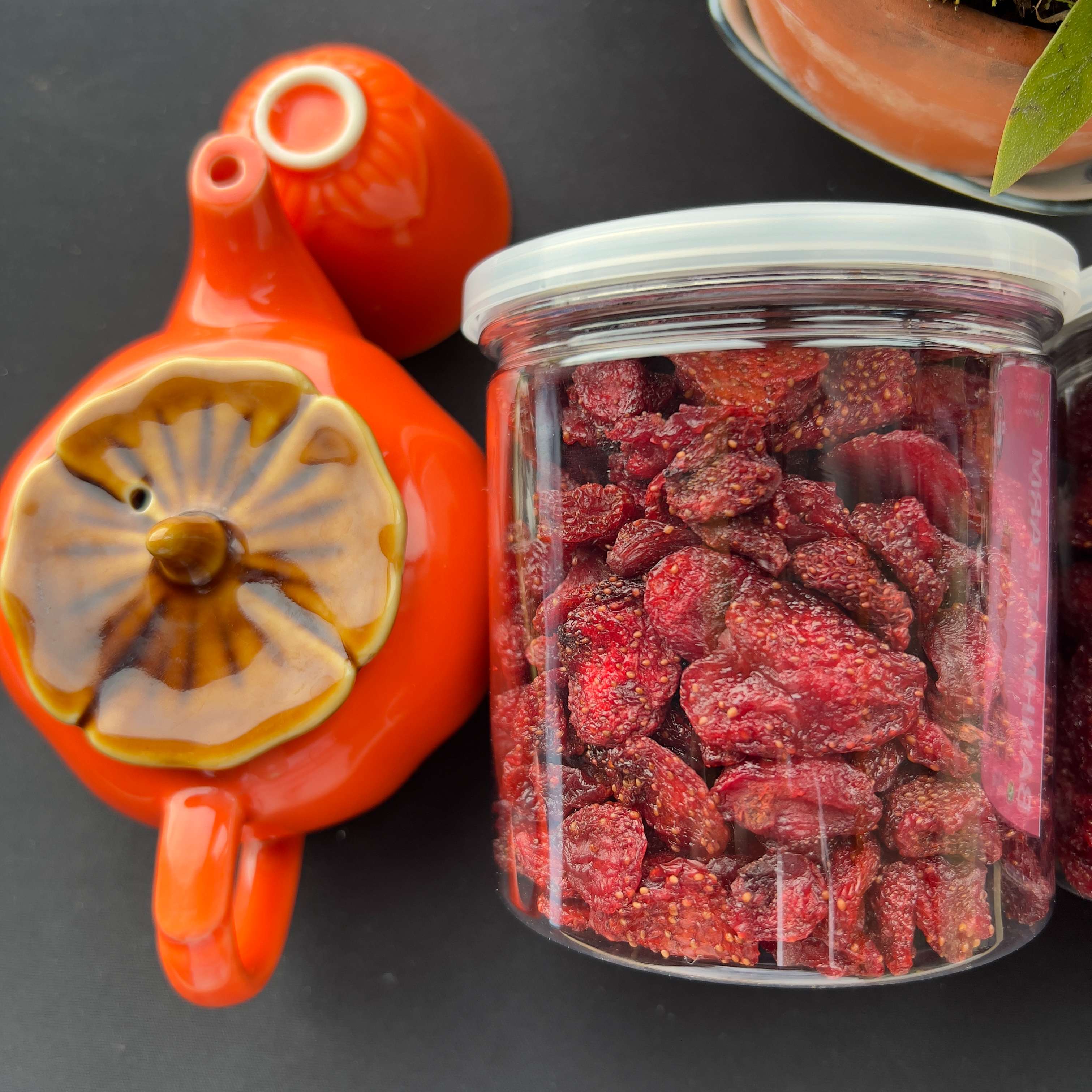 Dâu tây sấy dẻo không đường 500gr của Banhmat Farm, món quà đặc sản từ Đà Lạt
