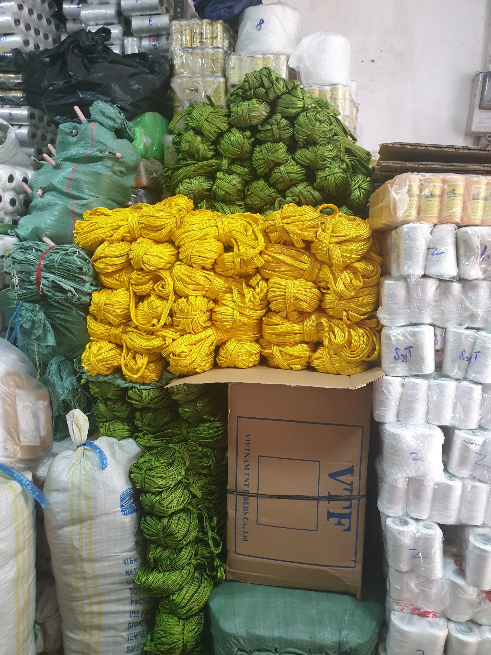 Dây Dù Cồ - Bản Dẹp - Dù Xanh lá, Dù Vàng (1kg - dài 20m)