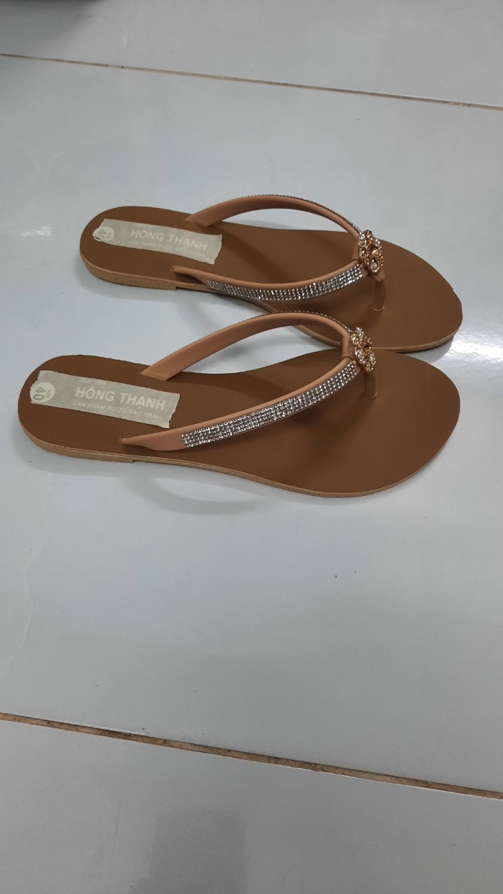 DÉP XỎ NGÓN KHÓA LẤP LÁNH LT84