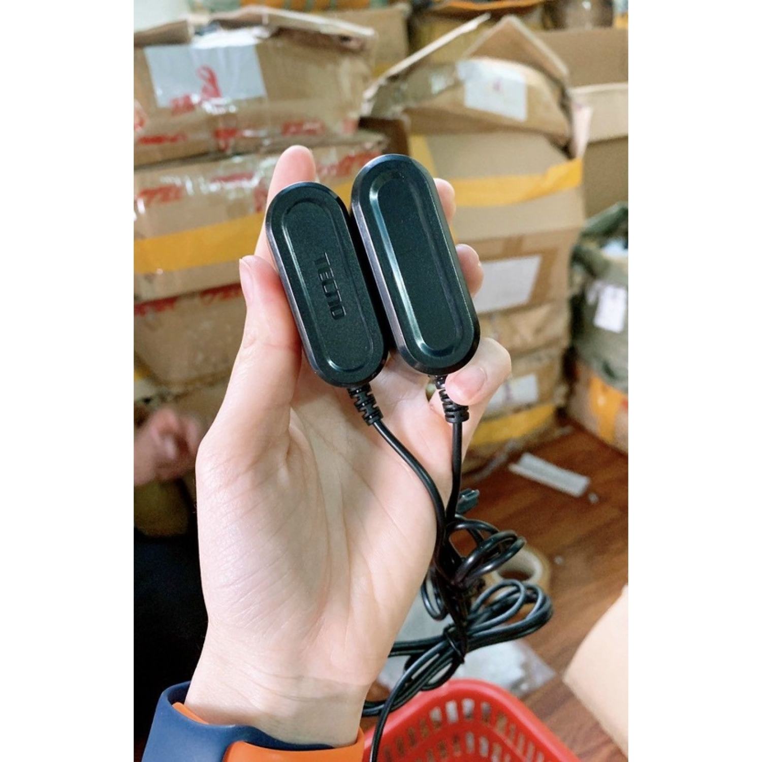 BS28 - Bộ sạc liền dây zin máy chân Micro