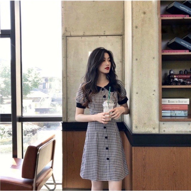 ĐẦM CARO NỮ PHỐI NÚT BỌC CỔ BÈO SIÊU XINH