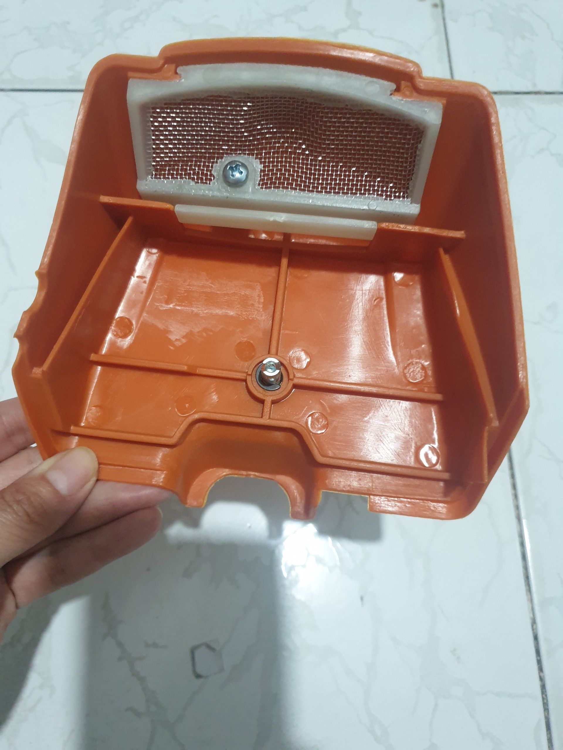 NẮP ĐẬY LỌC GIÓ MÁY CƯA XÍCH 381/382MS