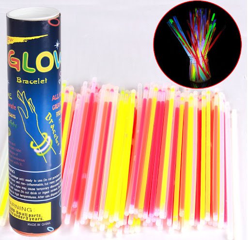 Combo 10 que phát sáng dạ quang vào ban đêm