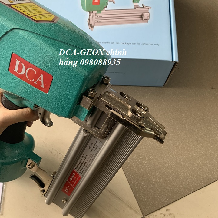 Súng bắn đinh bê tông dùng hơi DCA AST64C