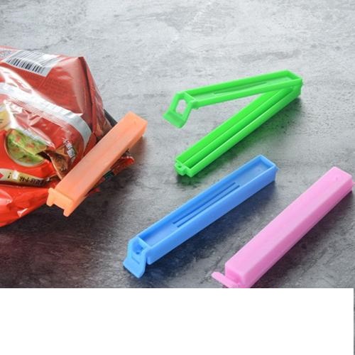 Miếng nhựa kẹp túi nilon