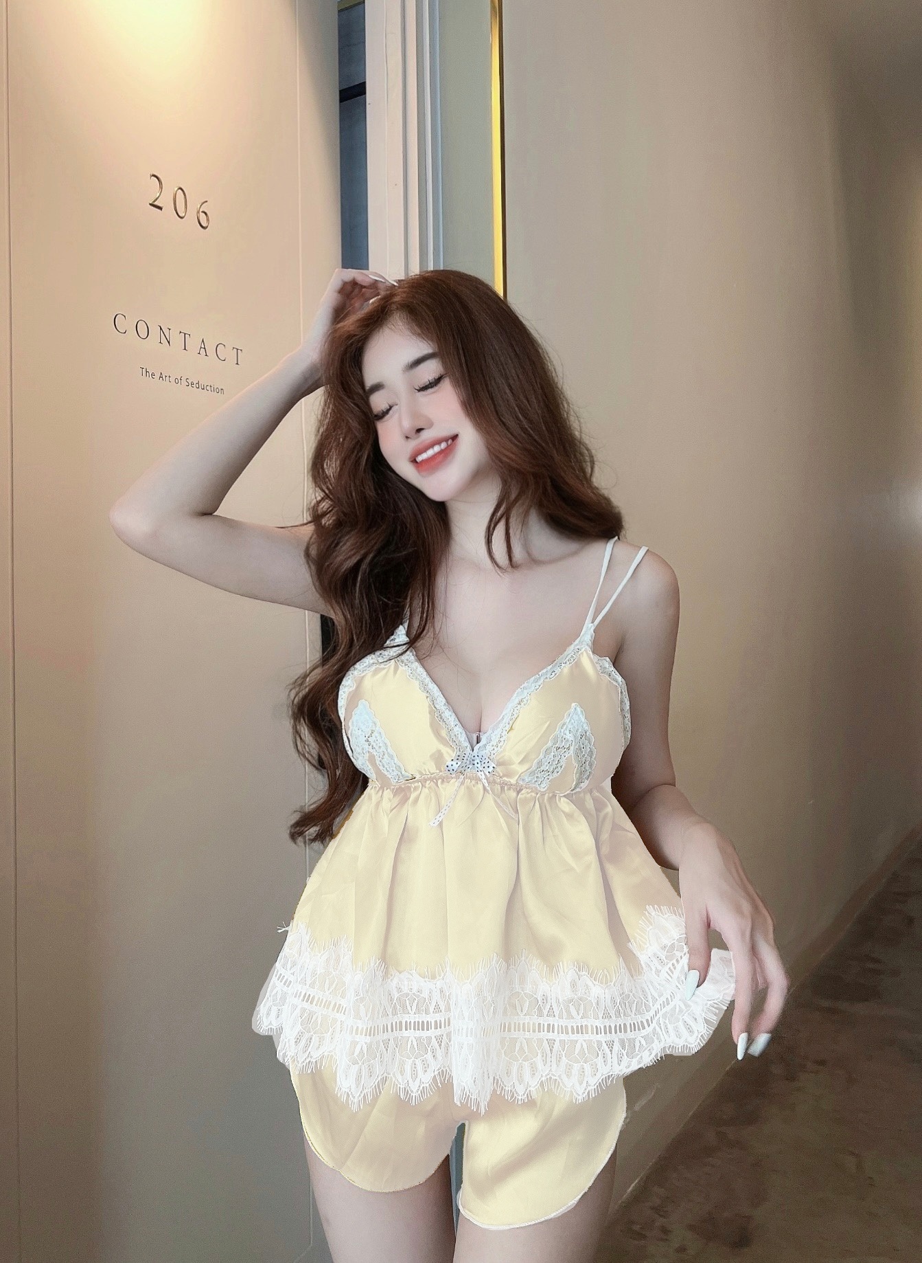 Đồ Ngủ Phối Ren CHÉO DÂY CÓ MÚT NGỰC Vải Phi Lụa Mềm Mại gợi cảm thoải mái cực kìtôn dáng đường may kĩ hàng y hình. Freesize dưới 56kg