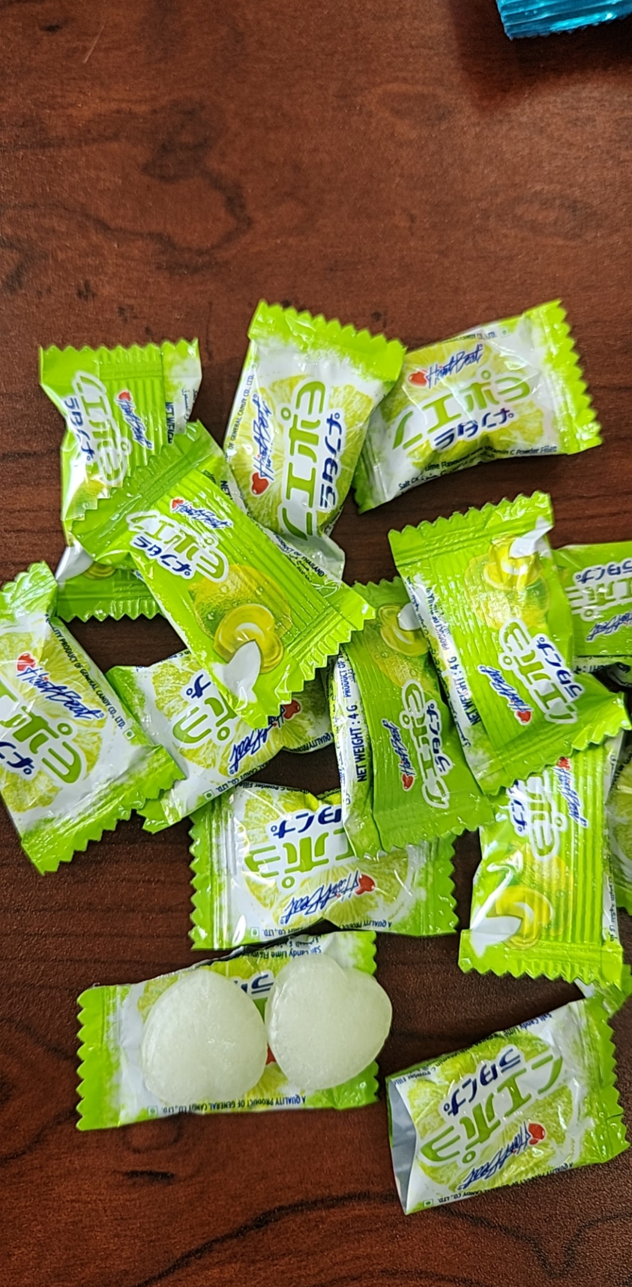 Kẹo chanh muối Hartbeat gói 100g Thái Lan