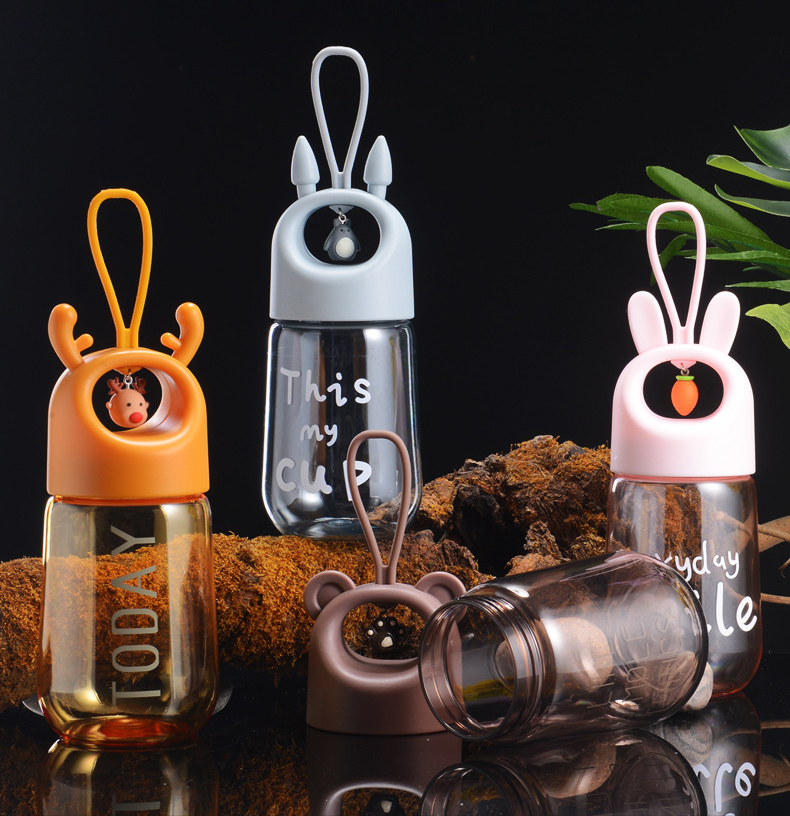 Bình nước 480ml hình thú có chuông