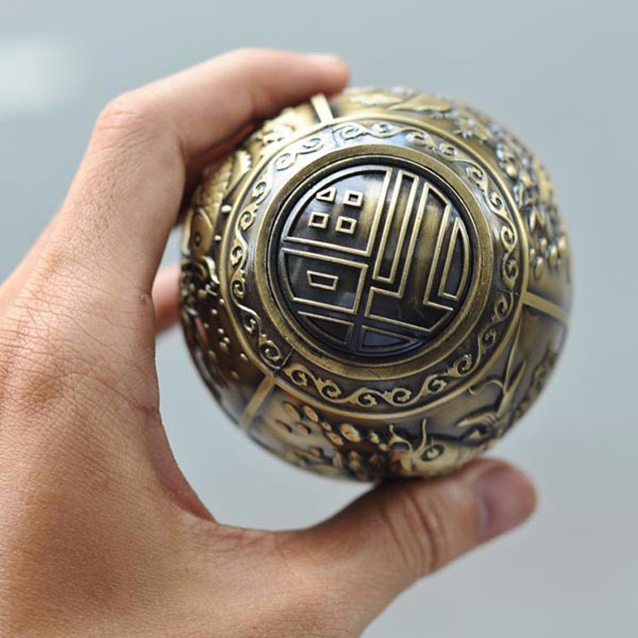 Lọ Đựng Tăm Đồng Hình Trứng Nhấn Nút