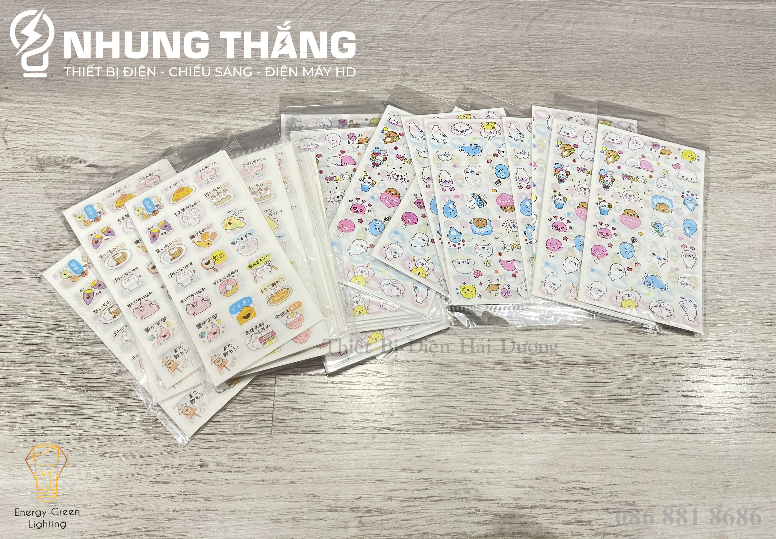 Miếng Dán Sticker Siêu Dễ Thương - Dành Cho Ổ Điện Và Các Thiết Bị Sinh Hoạt Cá Nhân Trong Nhà - 1 tấm 30 sticker dán